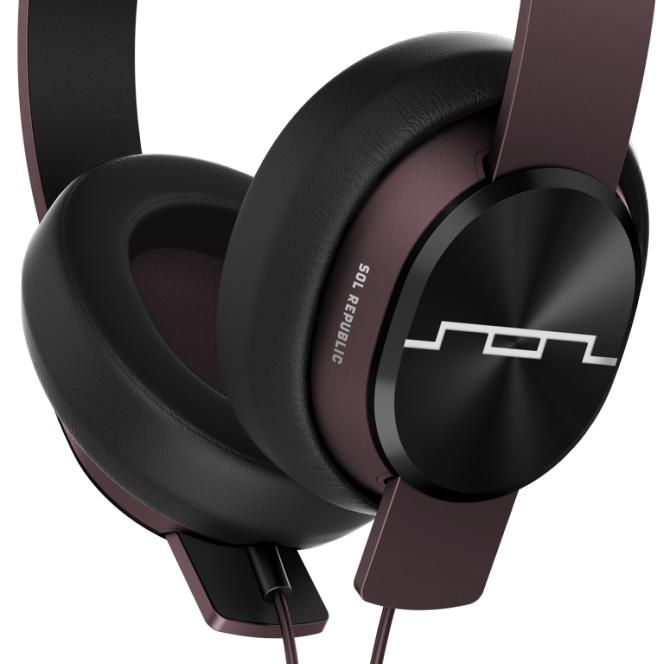 Master Tracks XC – первые студийные наушники Sol Republic